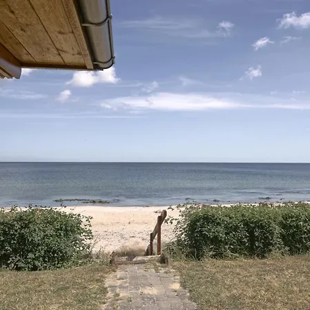 Antim - 10m From The Sea By Interhome