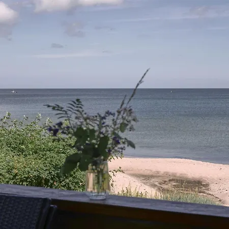 Vakantiehuis Antim - 10m From The Sea By Interhome